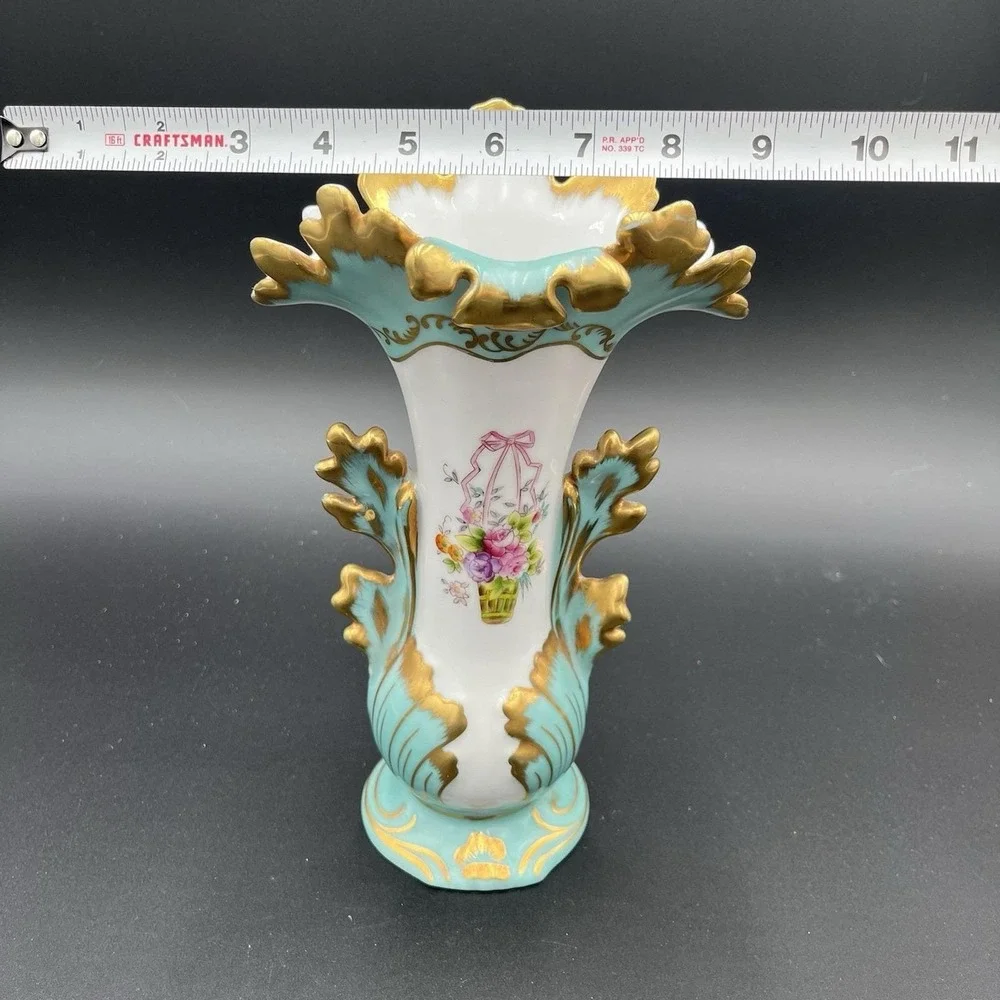 Antique Gilded Ruffled Edge Andrea by Sadek Handpainted Made in Japan Vase G952